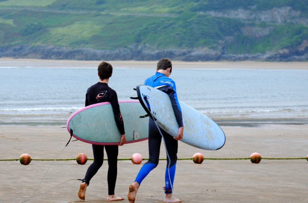 surfers