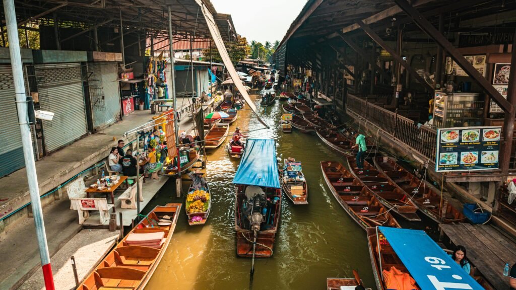 Floating-Bungalows-thailand